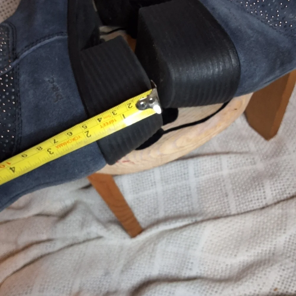 Blue studded suede western style boots 7 - Picture 5 of 13